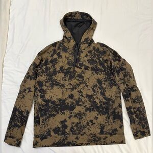 Lululemon Men’s Hoodie XL olive & black